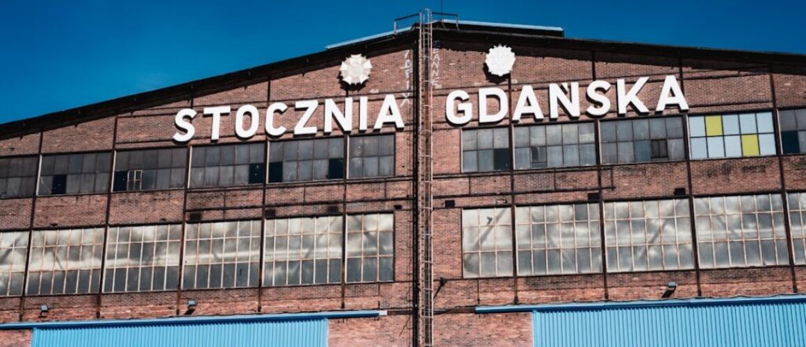 Poznaj historię Teatru Wybrzeże - jego spektakle i znaczenie dla kultury